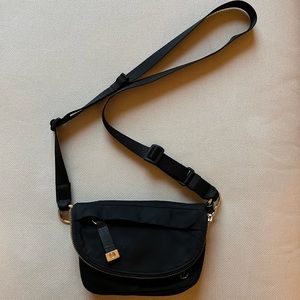 Lululemon All Night Festival bag